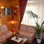 Du Centre Hotel 2*